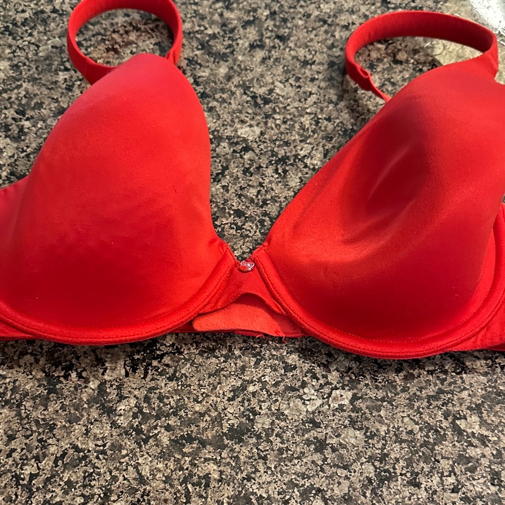 Victoria's Secret Vibrant Red Bra size 34d